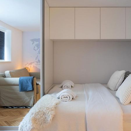 Modern Studio Near British Square Apartment Zagreb Exterior photo