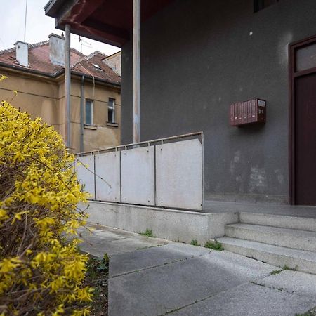Modern Studio Near British Square Apartment Zagreb Exterior photo