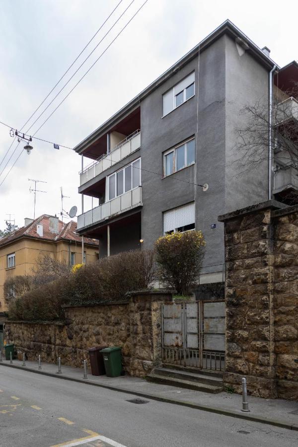Modern Studio Near British Square Apartment Zagreb Exterior photo