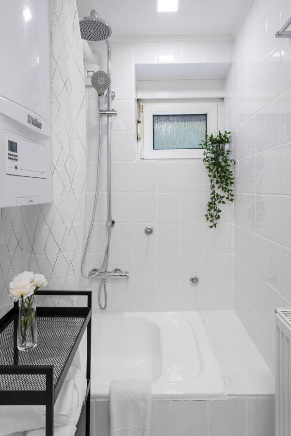 Modern Studio Near British Square Apartment Zagreb Exterior photo